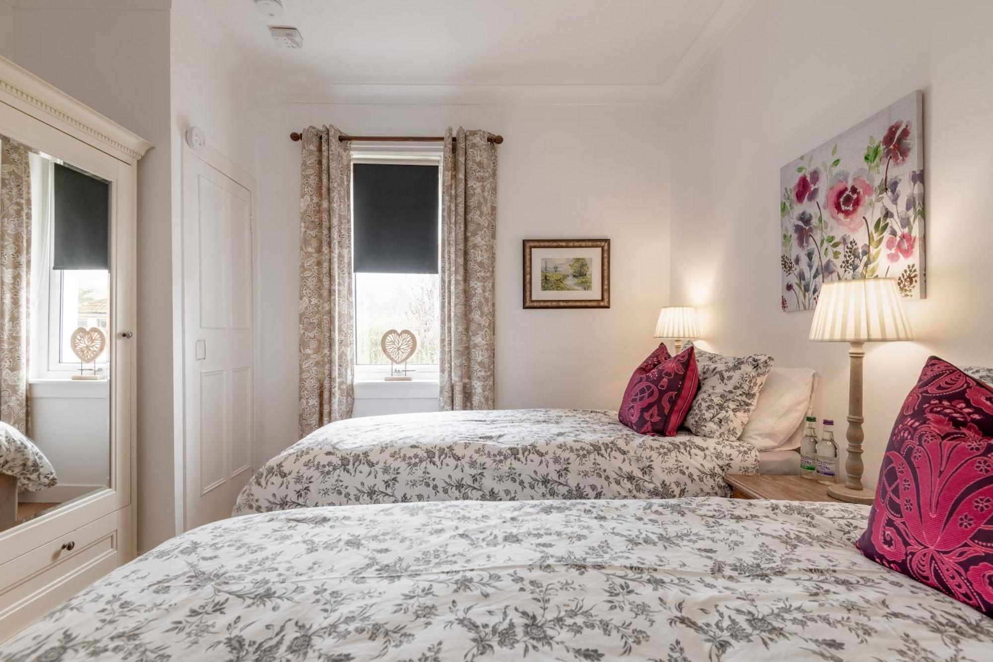Heather Cottage, 2 Bedroom In Comrie Exterior foto